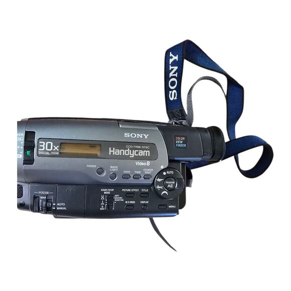 Sony Handycam Video 8 CCD-TR86 30x Digital Zoom UNTESTED FOR PARTS ONLY - Picture 3 of 8